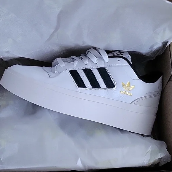 adidas | Shoes | Adidas Forum Bonega 5 Womens White Black Stripe Sneakers |  Poshmark